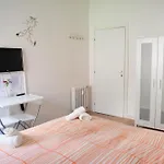 Cozy Piramide Rooms
